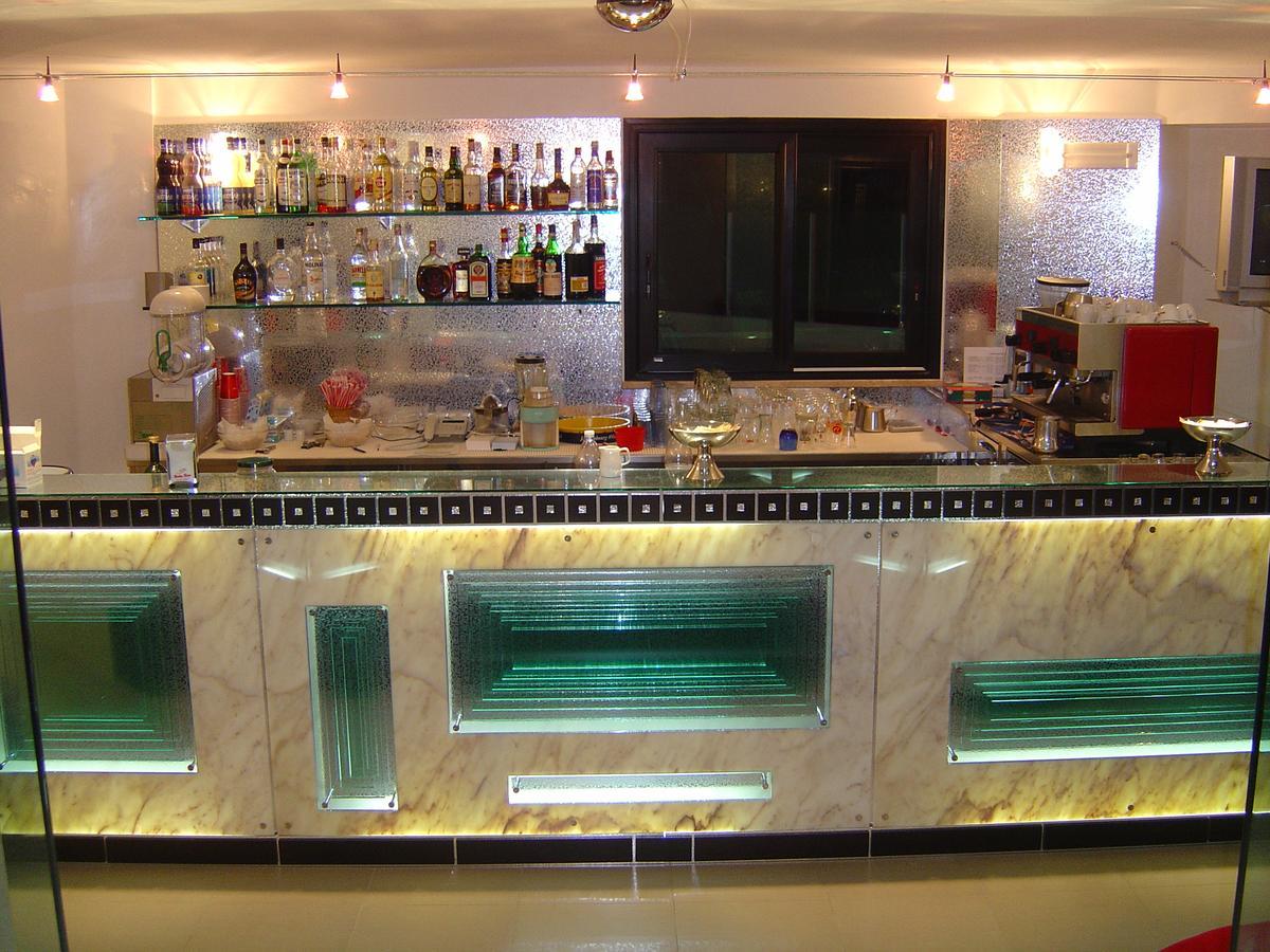 Hotel Gambrinus Rimini Buitenkant foto