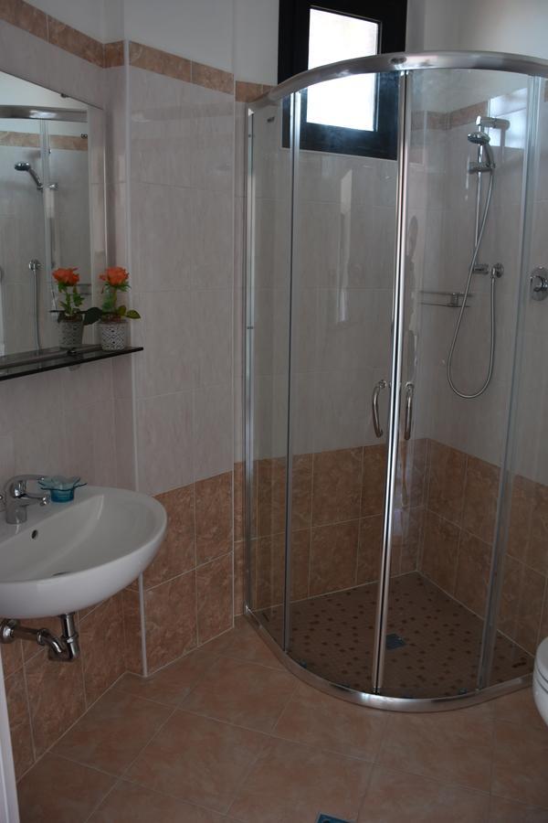 Hotel Gambrinus Rimini Buitenkant foto
