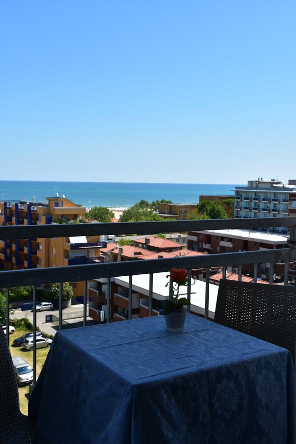 Hotel Gambrinus Rimini Buitenkant foto